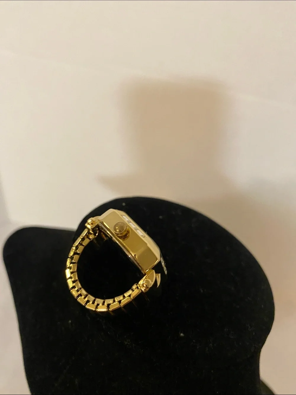 Gold Tone Women's Ring Watch - Sleek Square Dial. New, never use. clock it work.